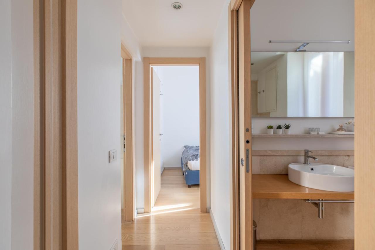 Iflat Navona White And Stylish Apartment โรม ภายนอก รูปภาพ