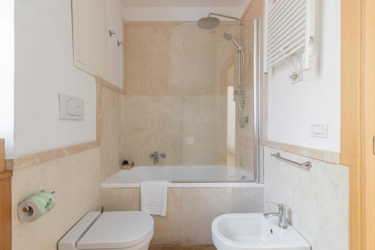 Iflat Navona White And Stylish Apartment โรม ภายนอก รูปภาพ