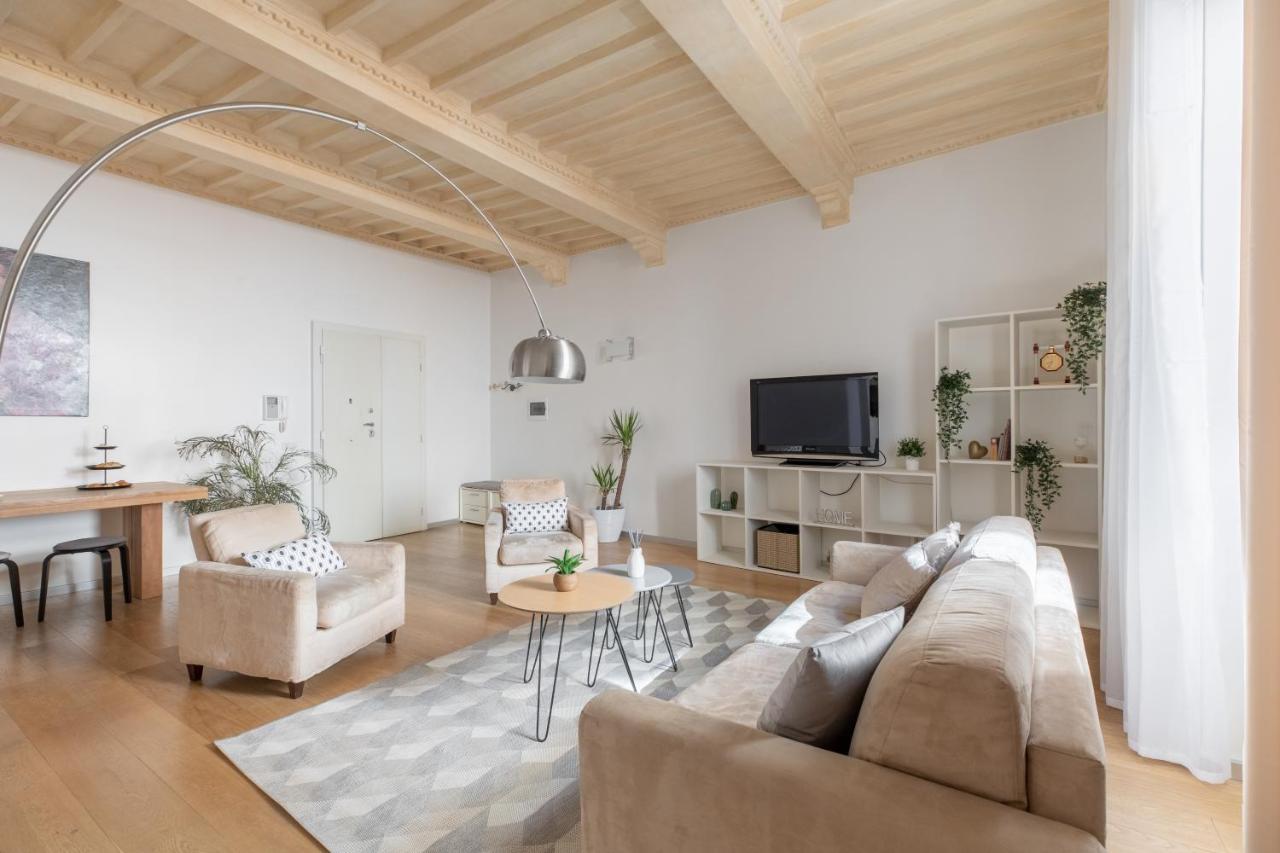 Iflat Navona White And Stylish Apartment โรม ภายนอก รูปภาพ